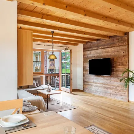 Gruen - Ferienhaus Ammergau Daire *
